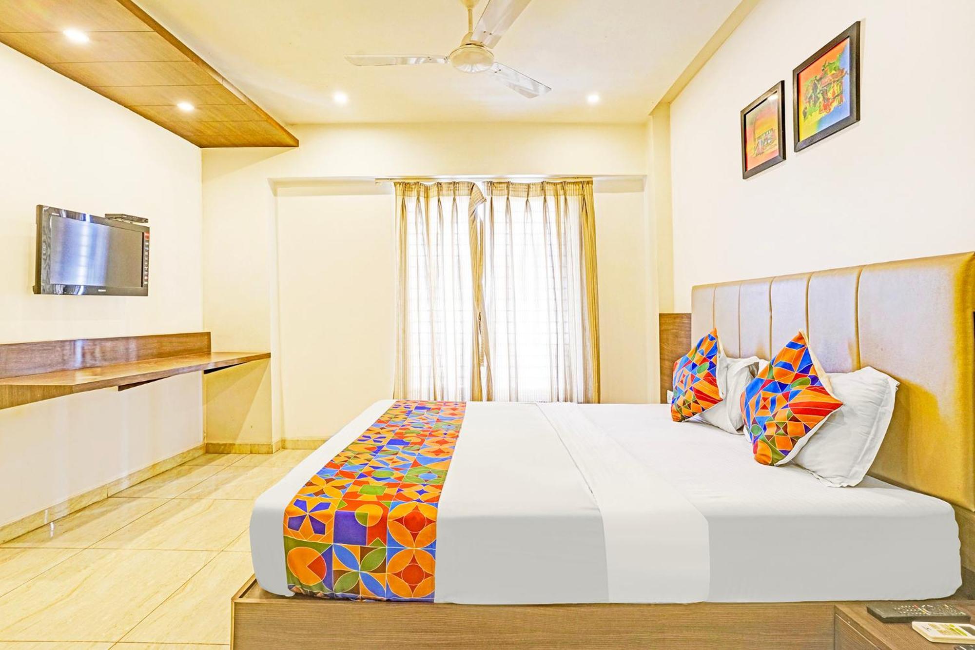 Fabhotel Prime Sky Light Vadodara Exteriör bild