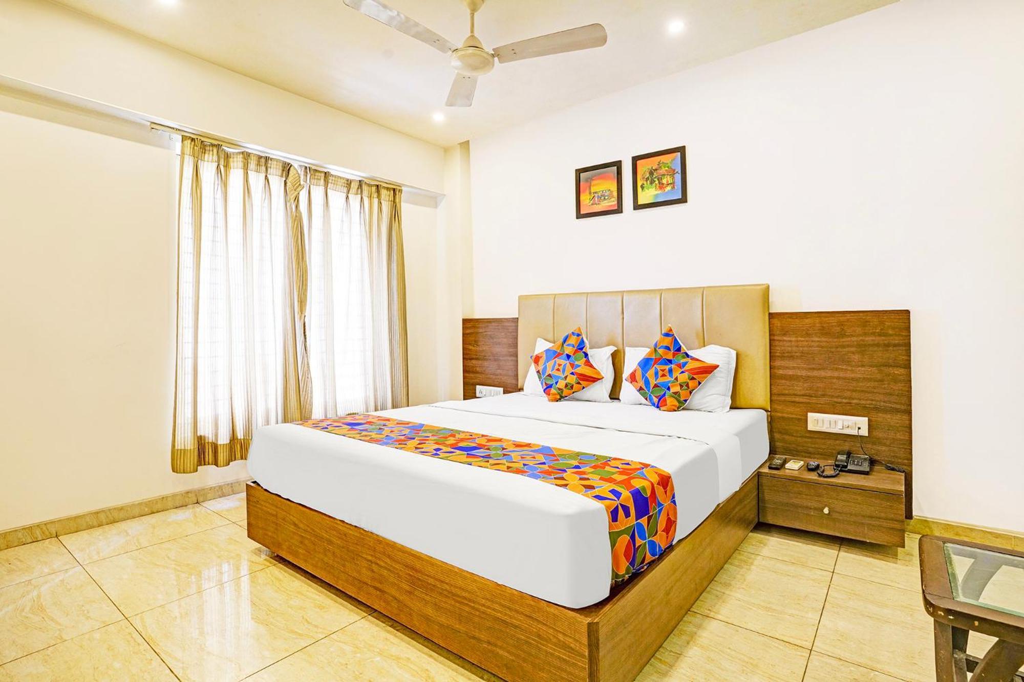 Fabhotel Prime Sky Light Vadodara Exteriör bild