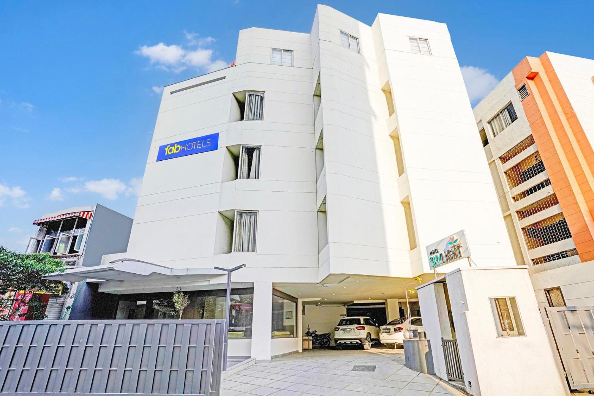 Fabhotel Prime Sky Light Vadodara Exteriör bild