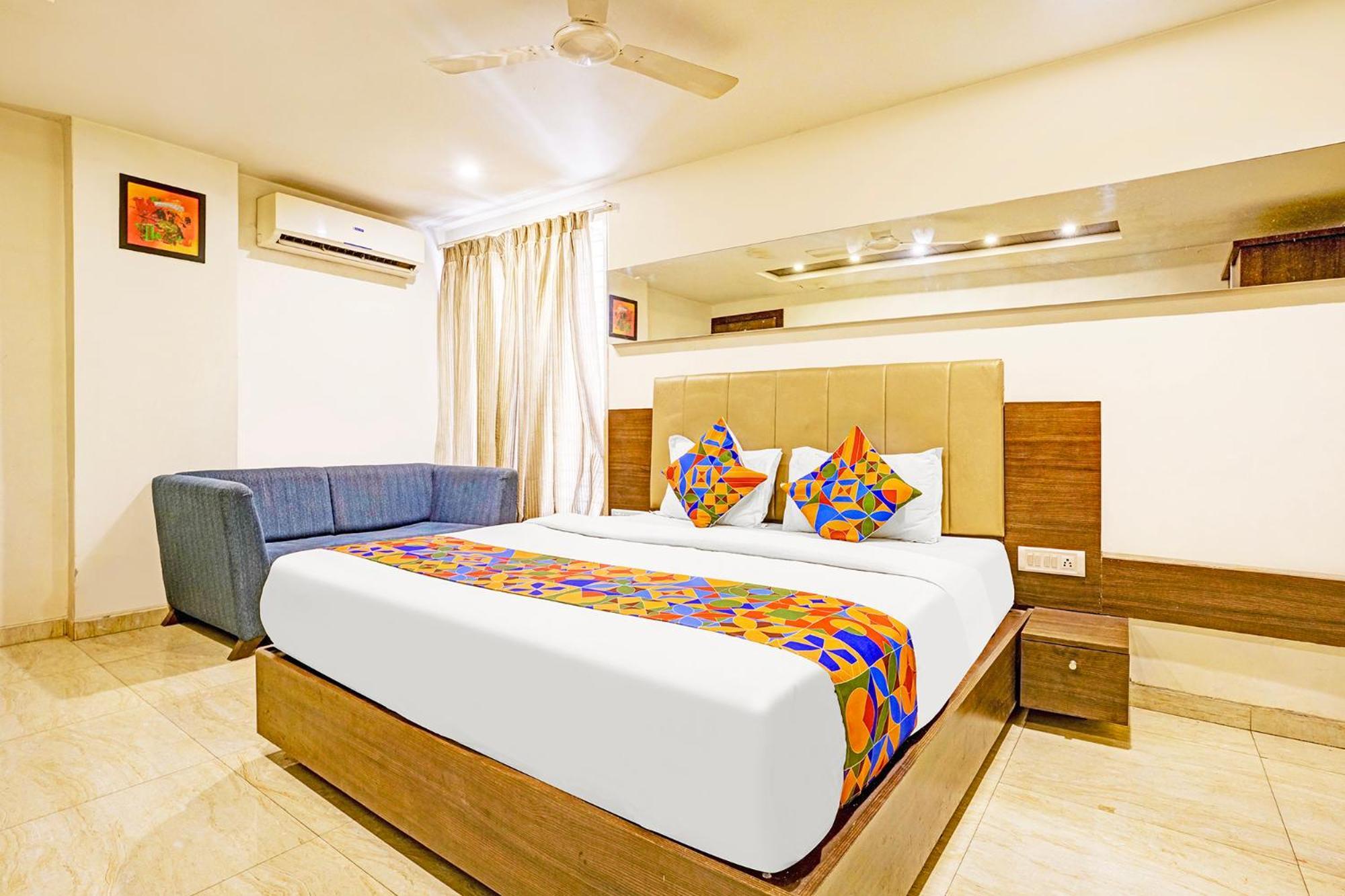 Fabhotel Prime Sky Light Vadodara Exteriör bild