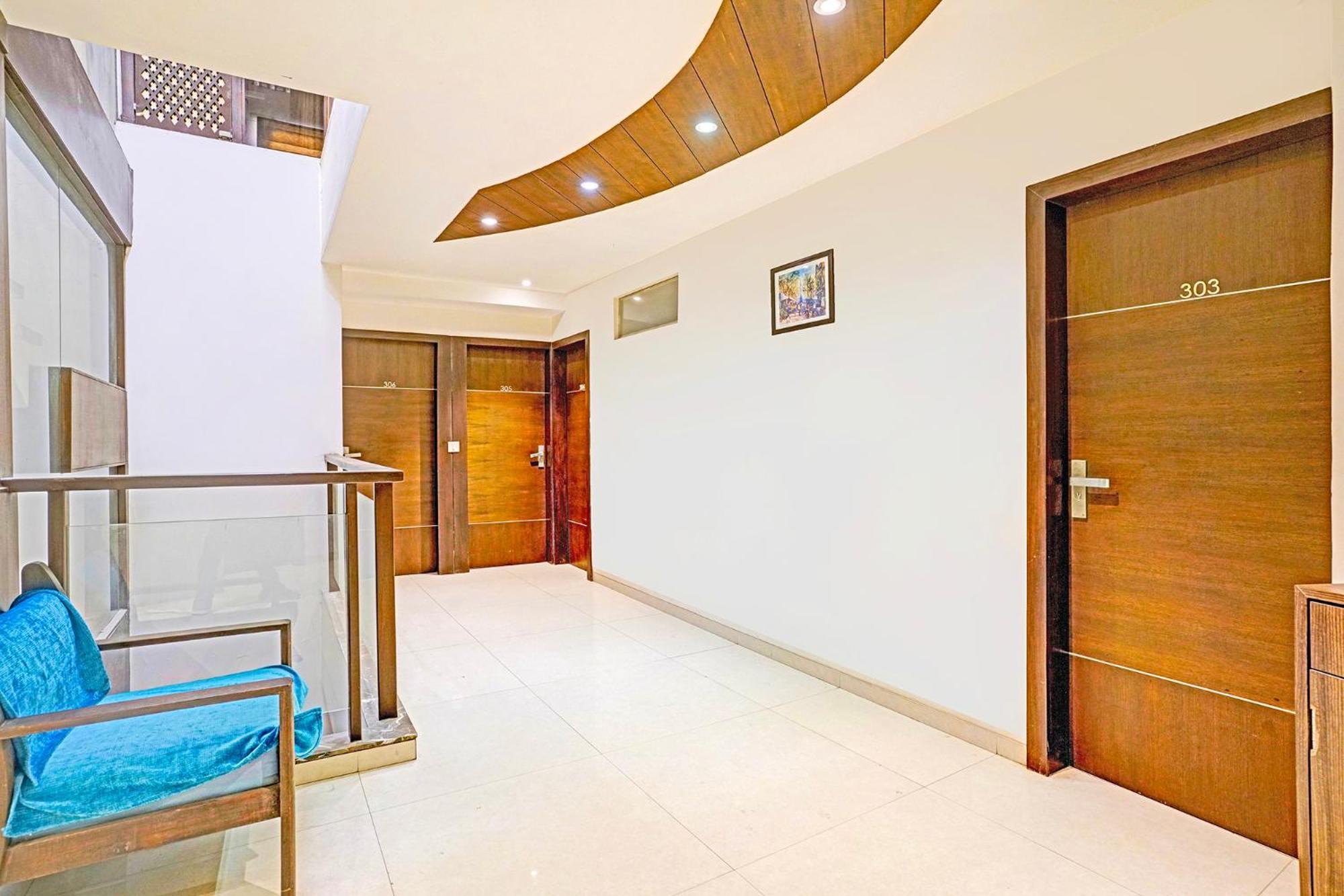 Fabhotel Prime Sky Light Vadodara Exteriör bild