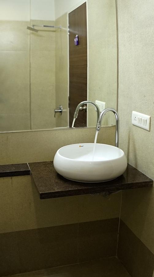 Fabhotel Prime Sky Light Vadodara Exteriör bild